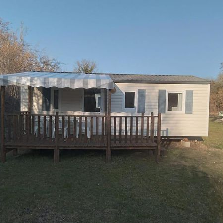 Mobile Home Sleeps 4 Monsec Экстерьер фото