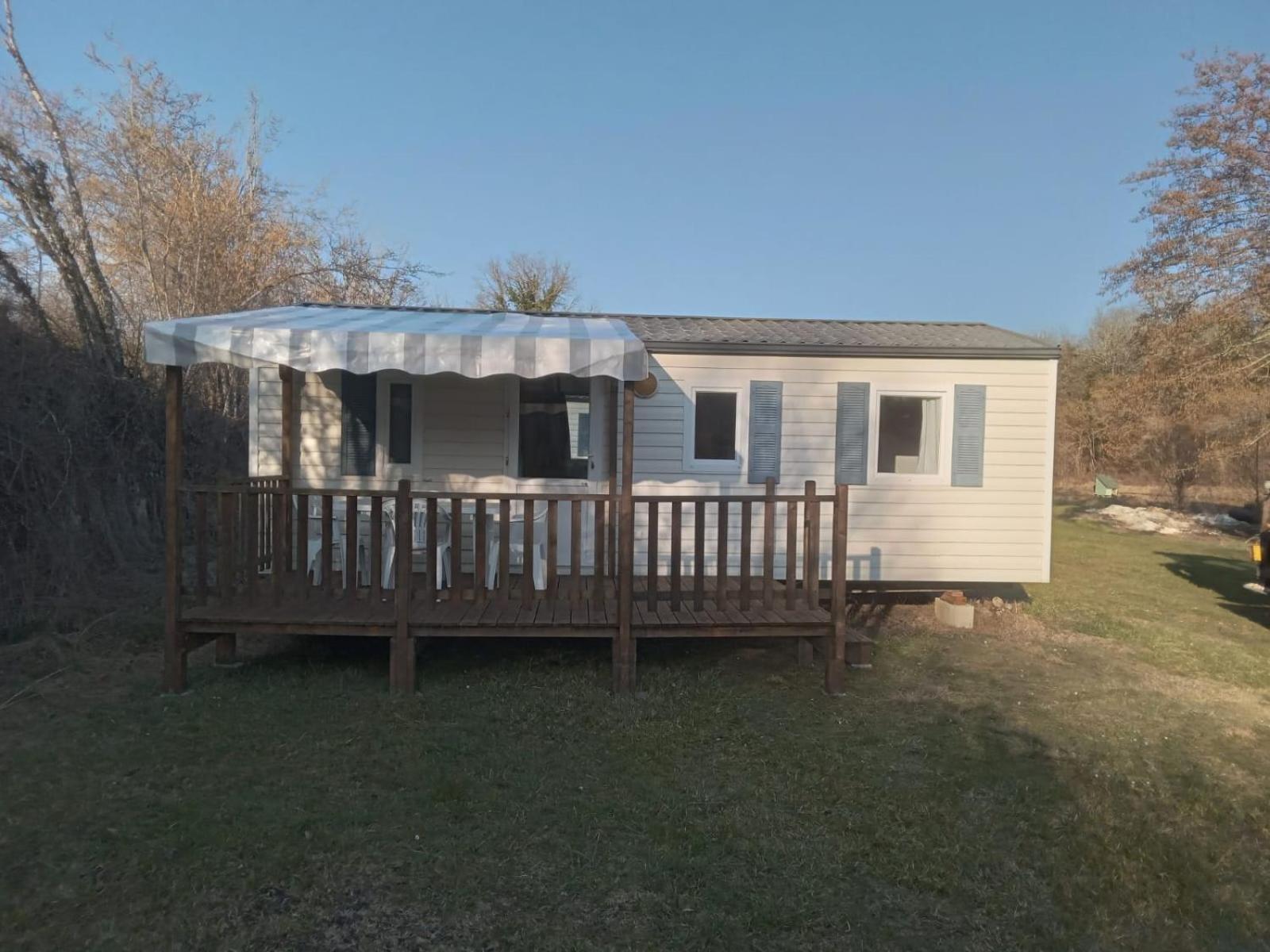 Mobile Home Sleeps 4 Monsec Экстерьер фото